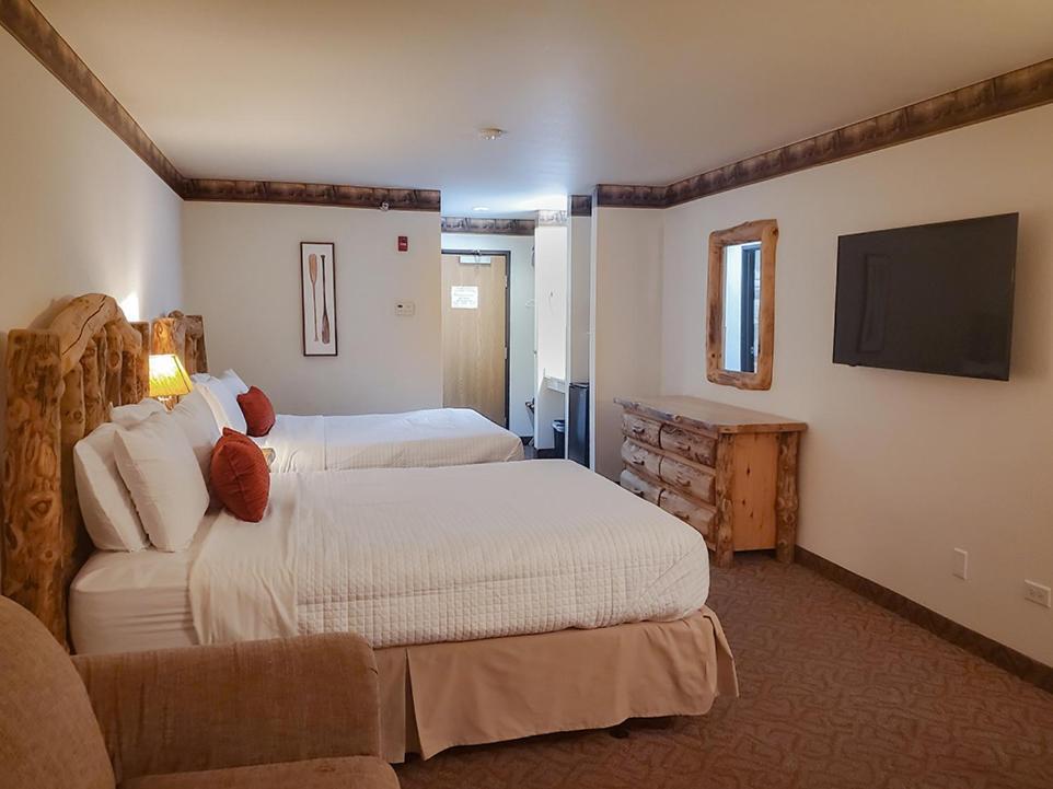 Grand Bear Resort At Starved Rock Utica Екстер'єр фото